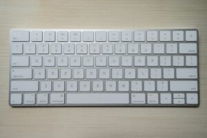 Bao Da Chống Rơi Vỡ Tablet Có Bàn Phím Bluetooth Đi Kèm